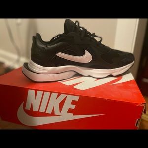 Nike Air Zoom Division (Mens Sneaker)